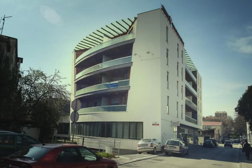 Apartment City Business Пула